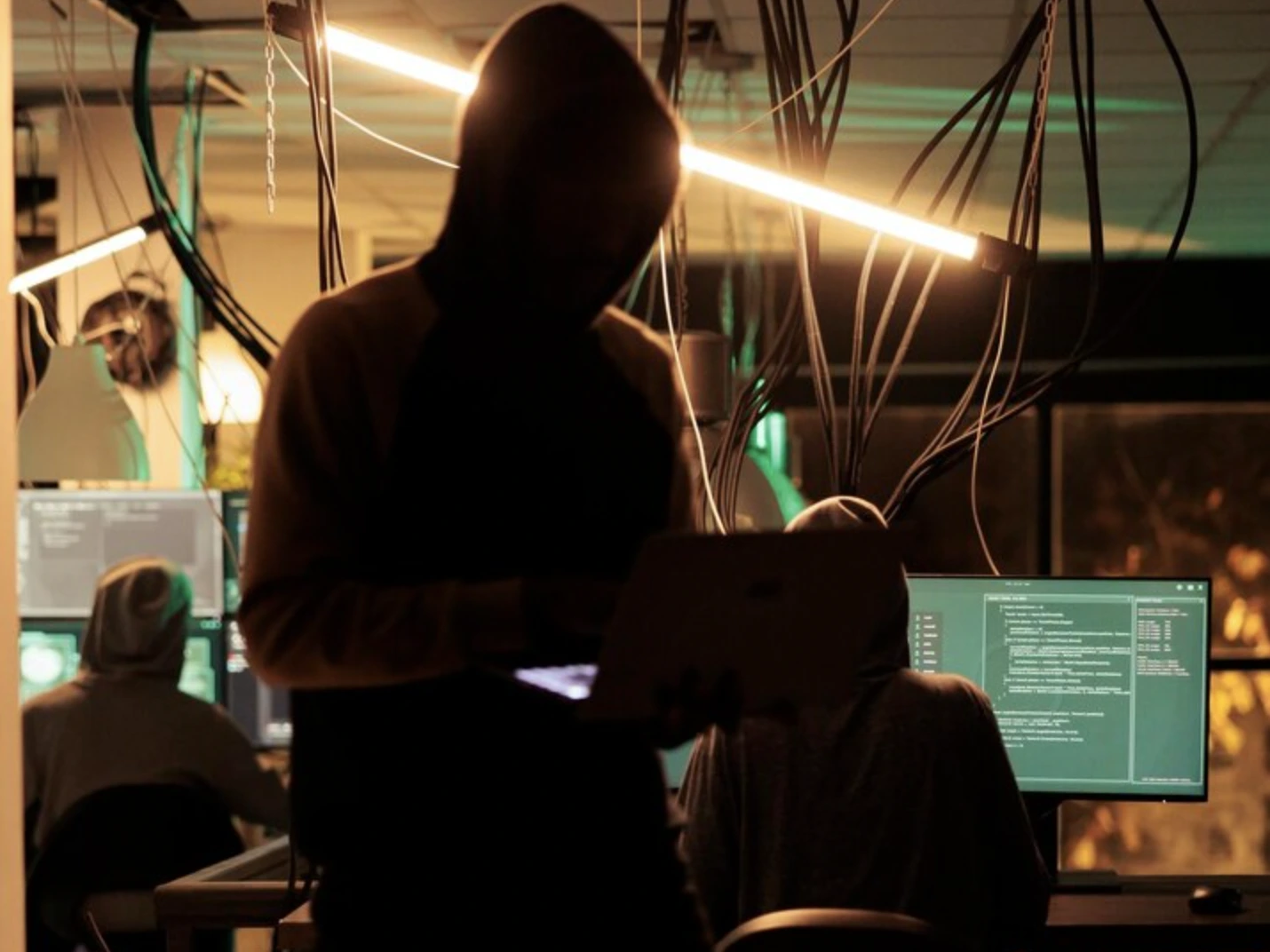 Italiensk Hacking Skandale: Fire Anholdt, Tresindstyve Under Unders&oslash;gelse